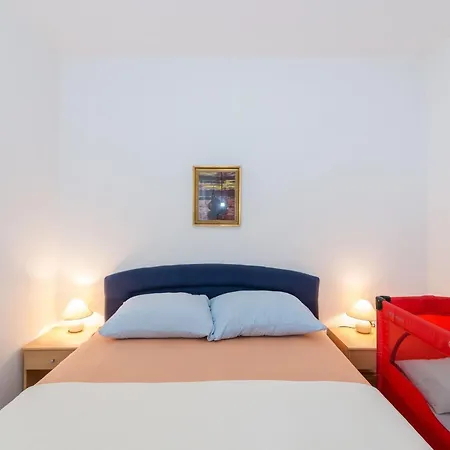 Partelj 2 By Interhome * ויר