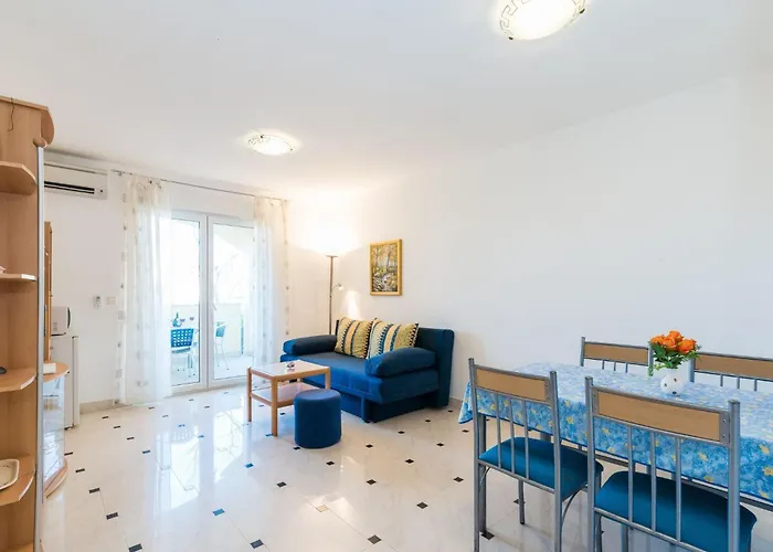 Partelj 2 By Interhome *